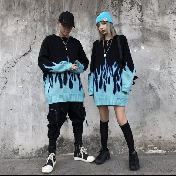 NWT Winter Oversized Streetwear Flame Sweater S: Small-Medium - Picture 4 of 12